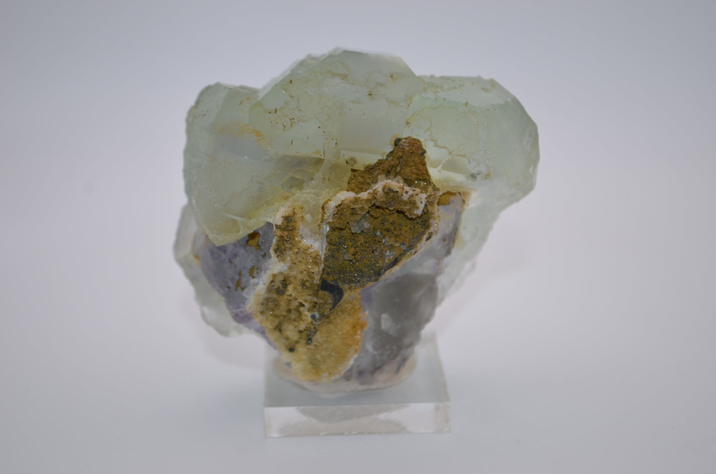 clear blue flourite