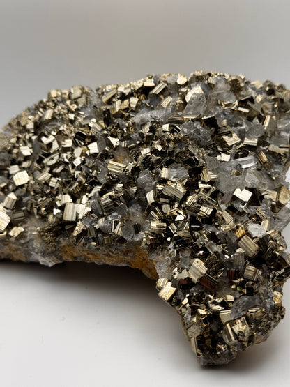 premium pyrite quartz