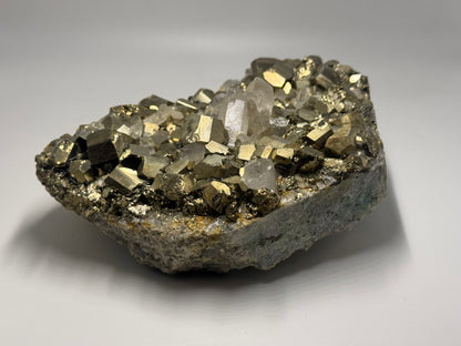 pyrite quartz