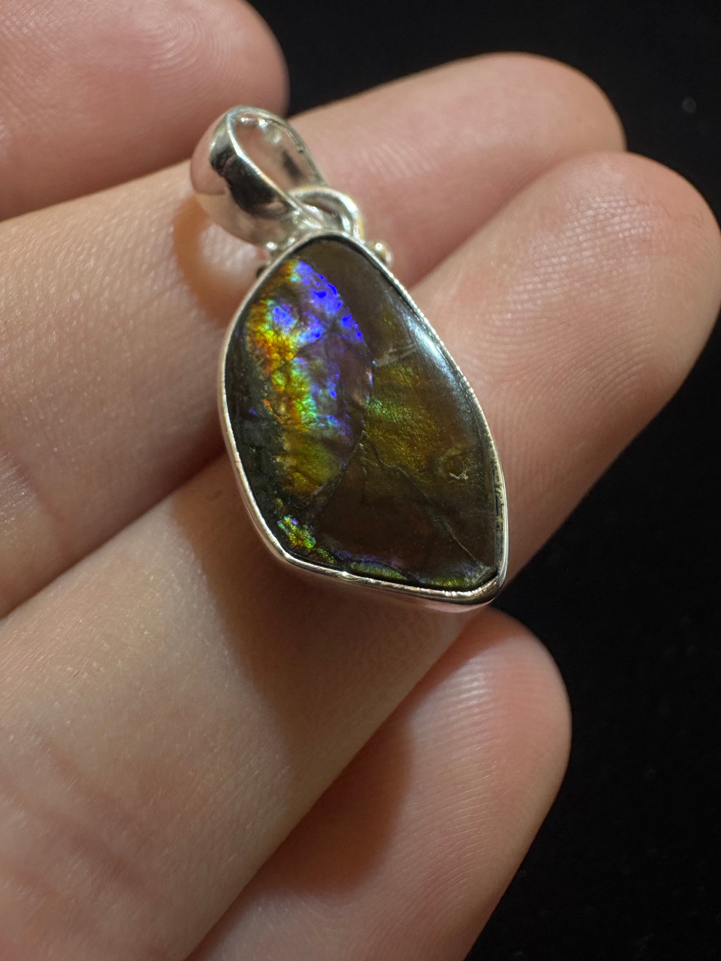 ammolite pendant