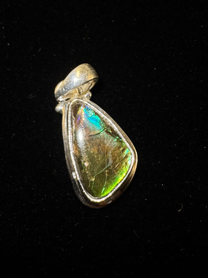 ammolite pendant