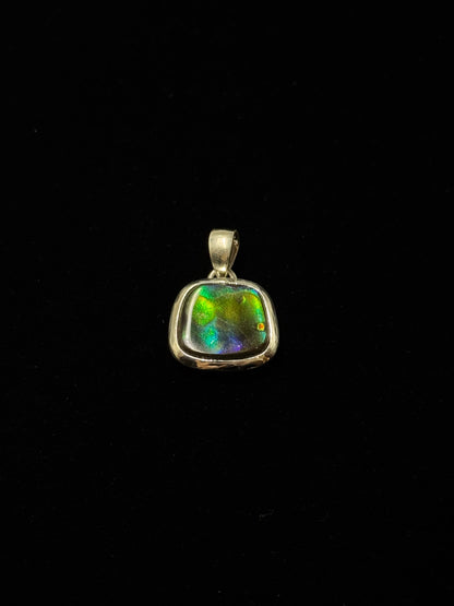 ammolite pendant