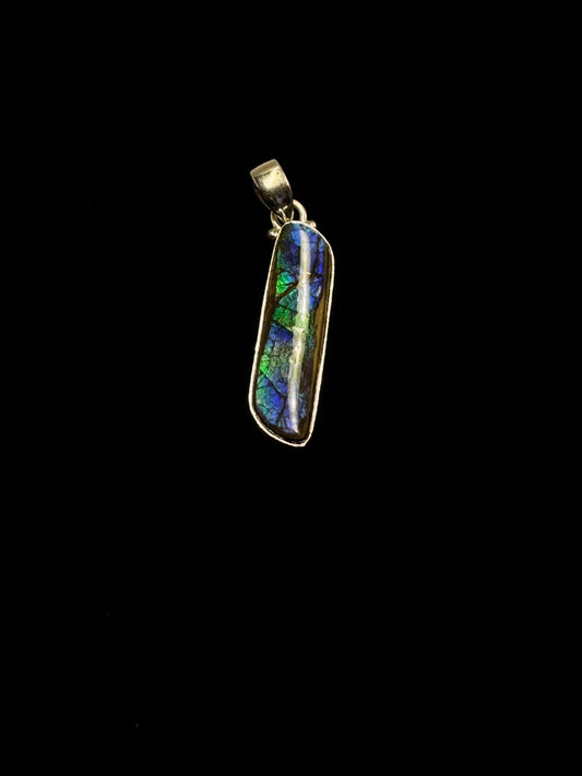 ammolite pendant