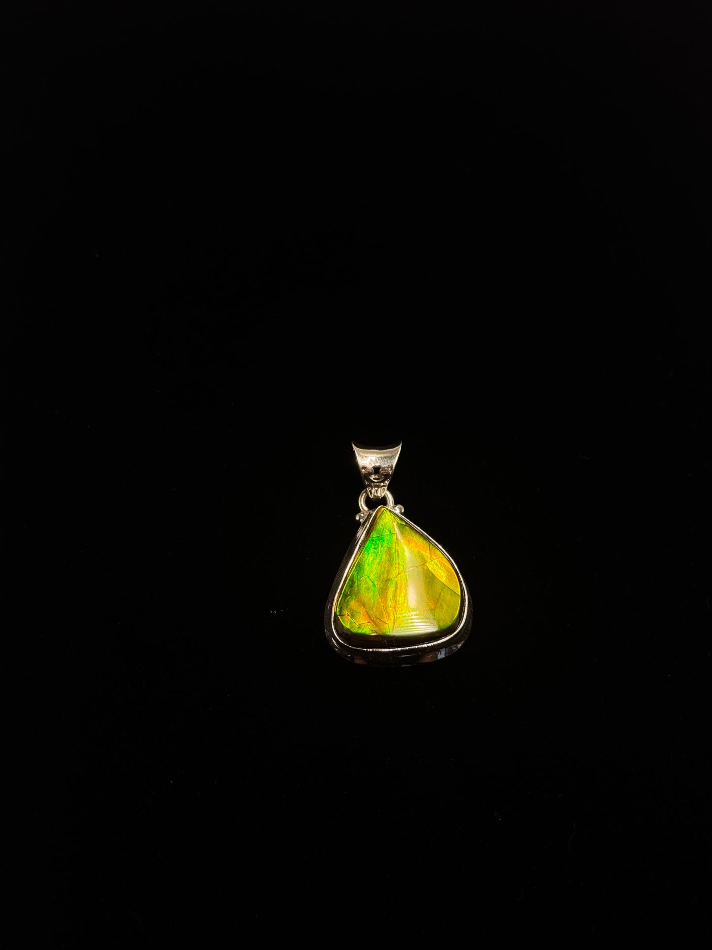 ammolite pendant