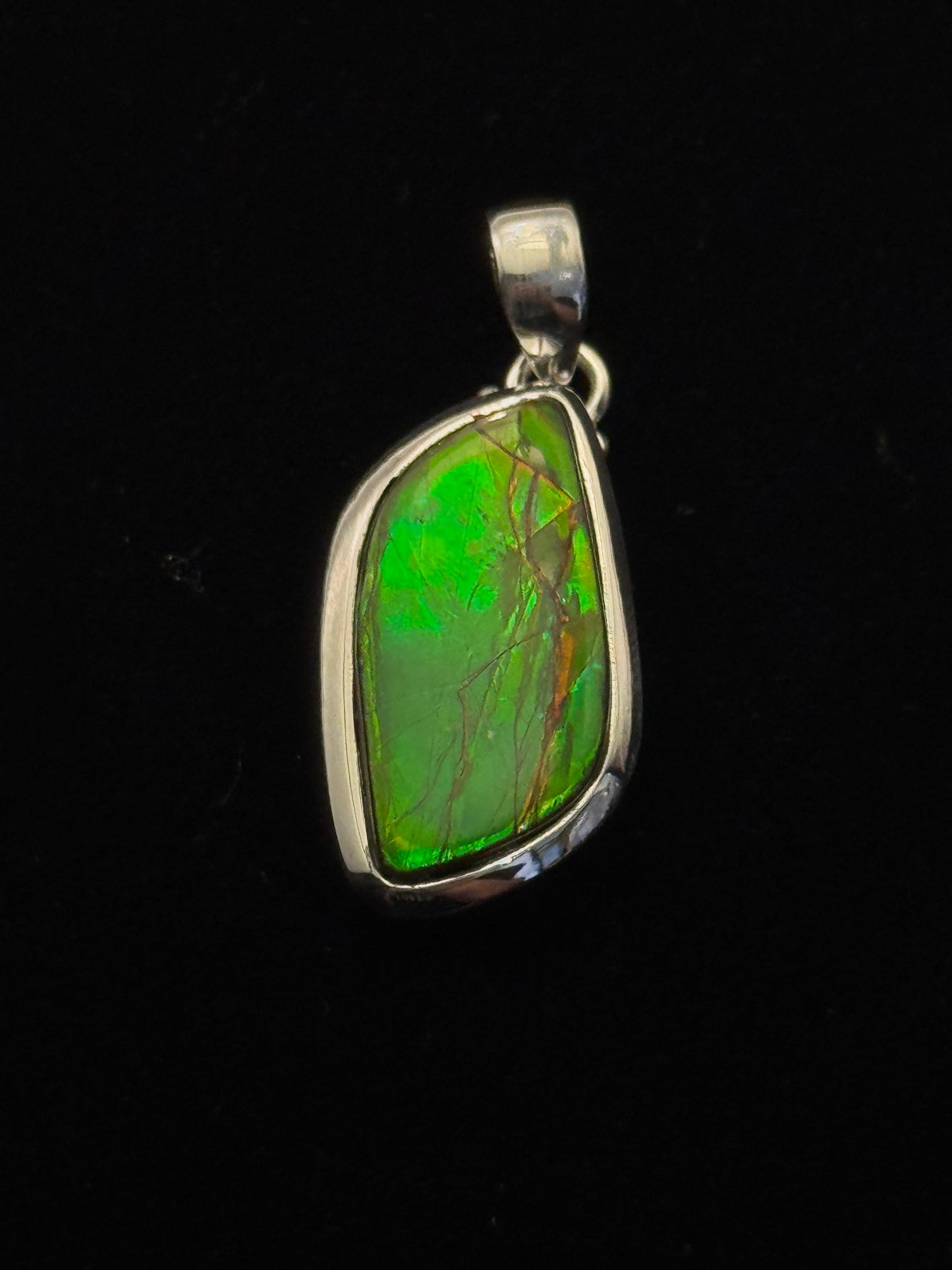 ammolite pendant