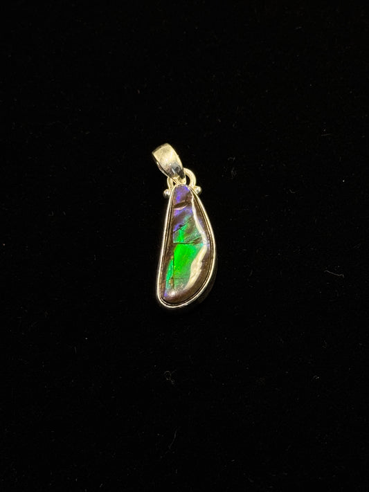 ammolite pendant