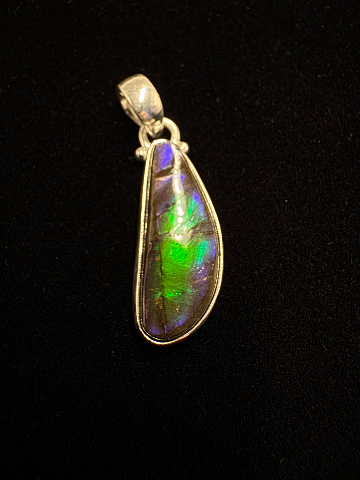ammolite pendant