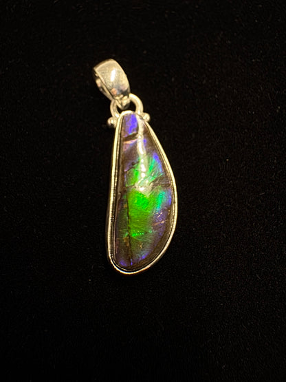 ammolite pendant