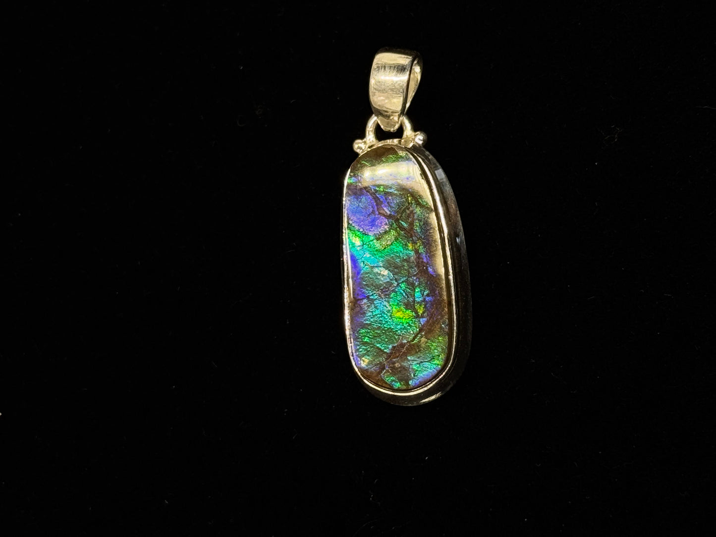 ammolite pendant