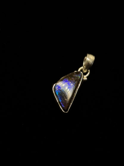ammolite pendant