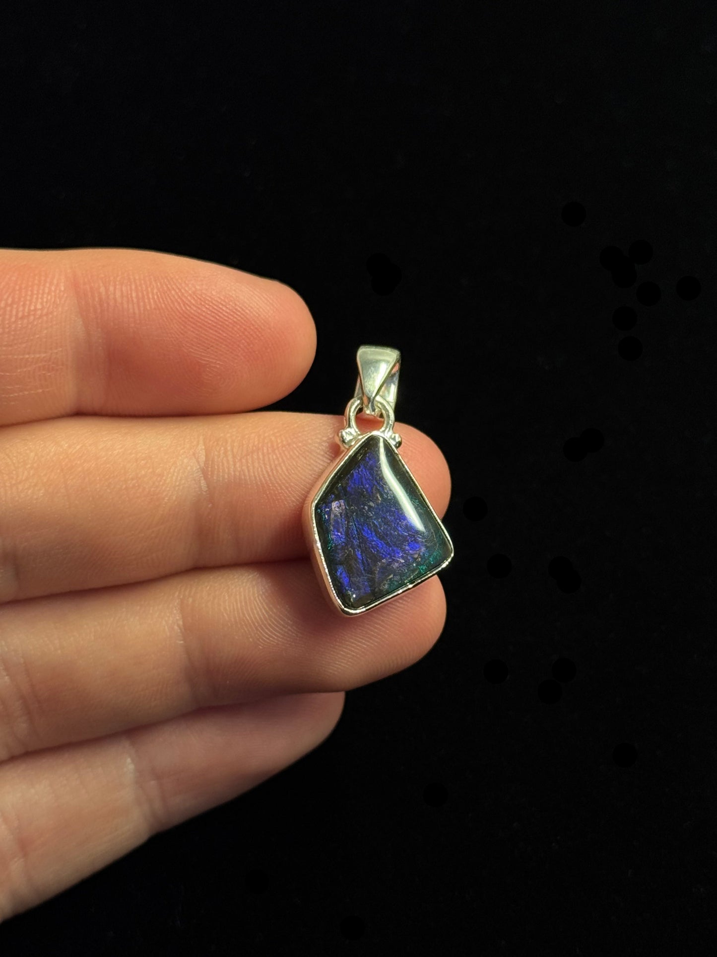 ammolite pendant