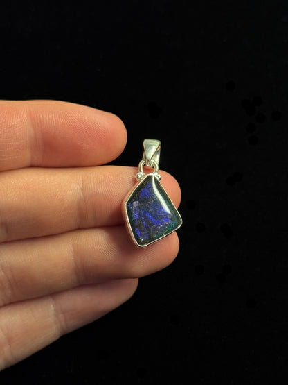 ammolite pendant