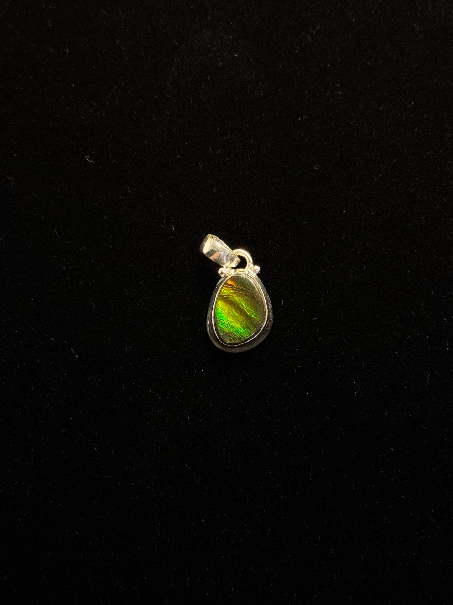 ammolite pendant