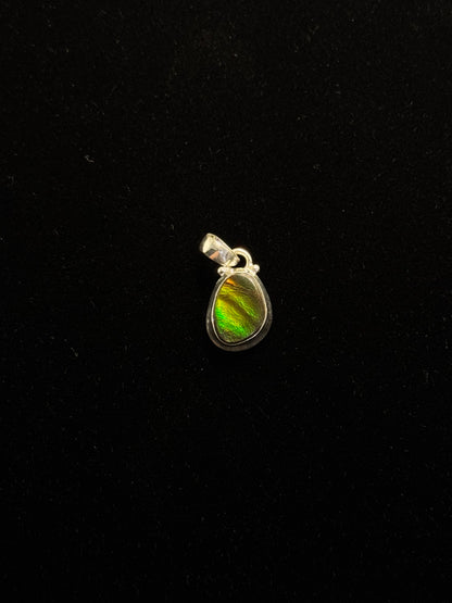 ammolite pendant