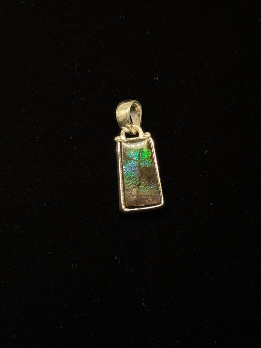 ammolite pendant