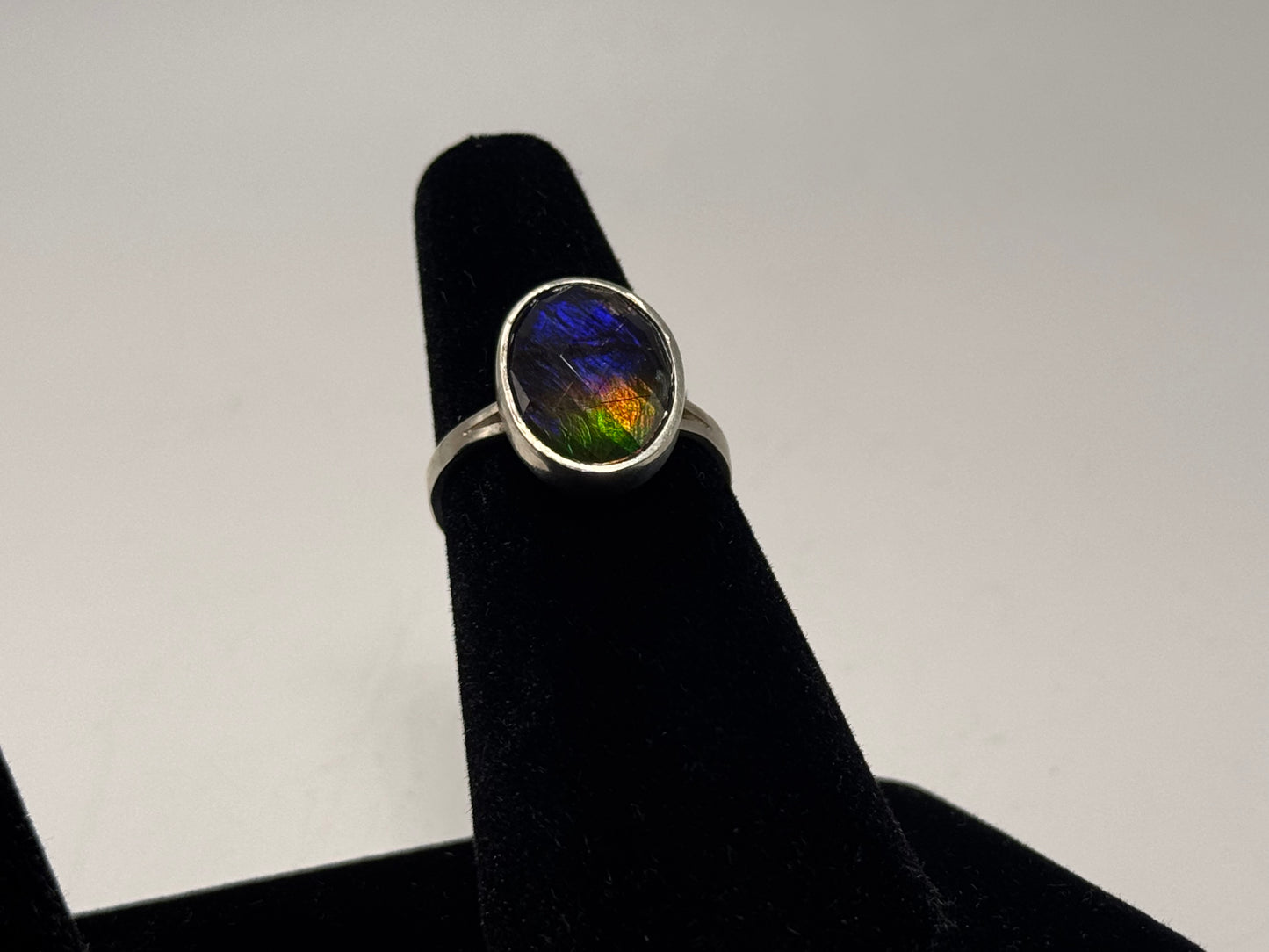Ammolite ring